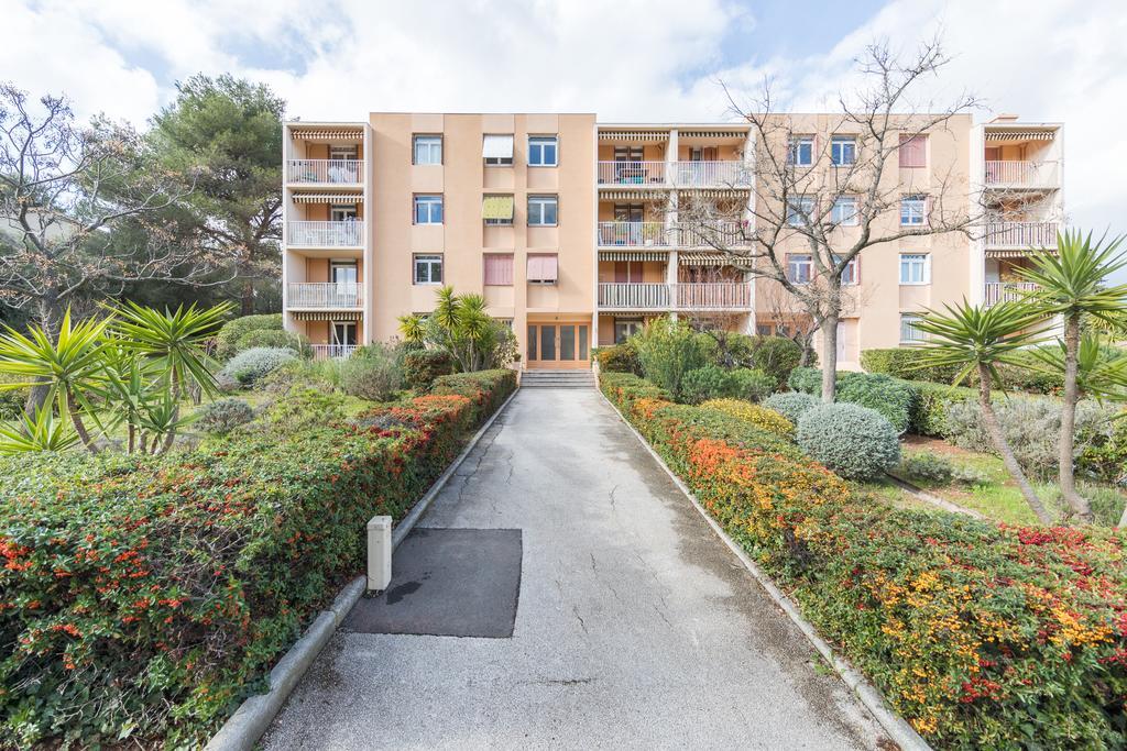 Appartement Les Elfes Le Pradet Luaran gambar